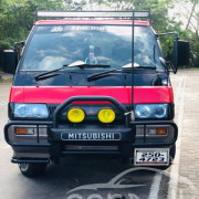 MITSUBISHI DELICA PO5 1995