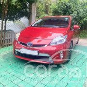 TOYOTA PRIUS 2014