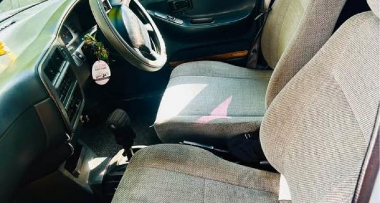 NISSAN WINGROAD 2000