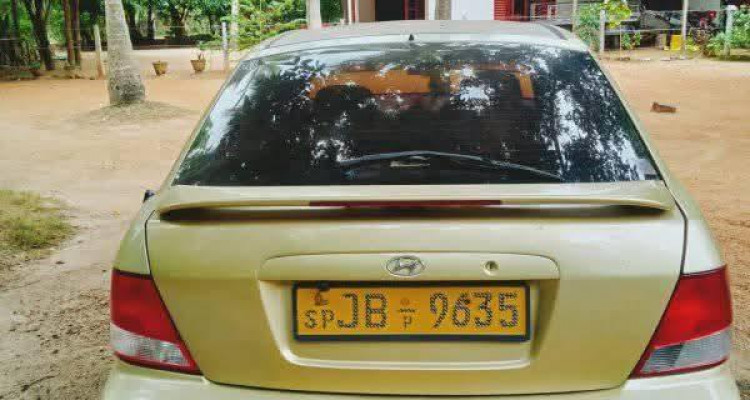 HYUNDAI ACCENT 2001