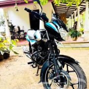 BAJAJ DISCOVER 125 2024