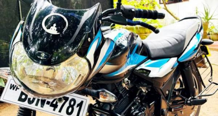 BAJAJ DISCOVER 125 2024