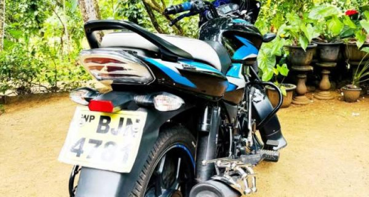 BAJAJ DISCOVER 125 2024