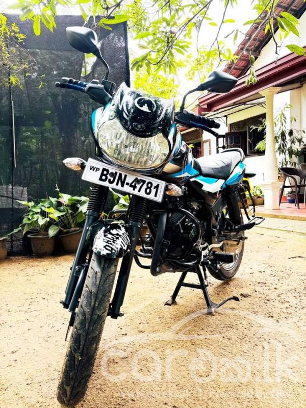 BAJAJ DISCOVER 125 2024