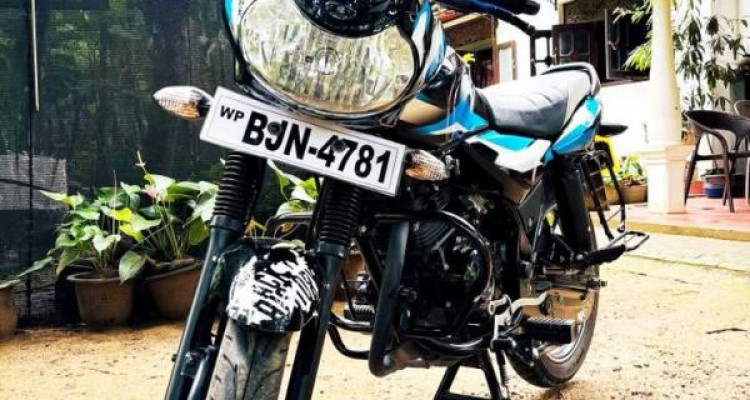 BAJAJ DISCOVER 125 2024