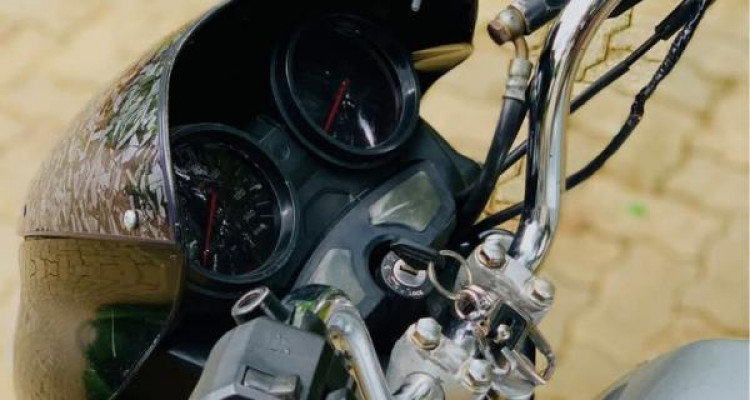 BAJAJ DISCOVER 2011