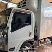 ISUZU ELF FREEZER 2014