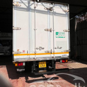 ISUZU ELF FREEZER 2014