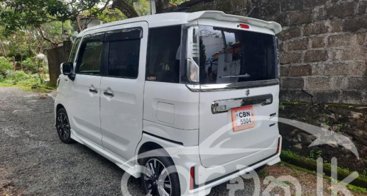 SUZUKI SPACIA Custom 2023