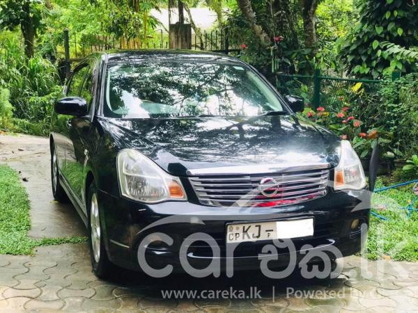 NISSAN BLUEBIRD SYLPHY 2010