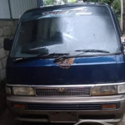 NISSAN CARAVAN 1998
