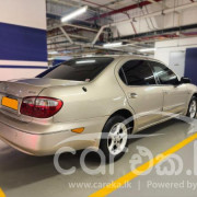 NISSAN CEFIRO 2000