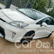 TOYOTA PRIUS 2012