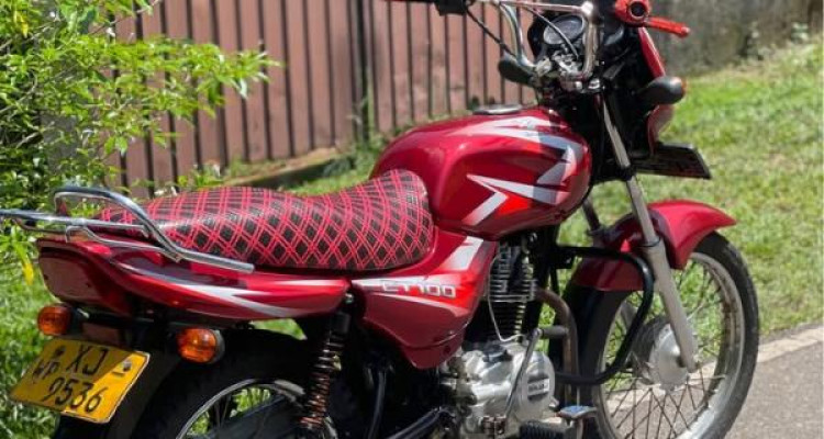 BAJAJ CT100 2012