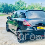 SUZUKI SWIFT 2011