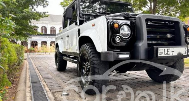 LAND ROVER DEFENDER 2003