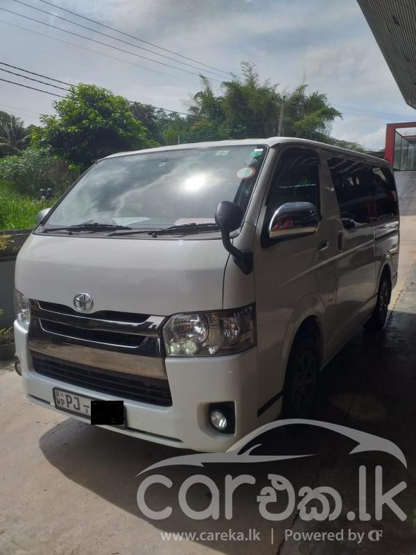TOYOTA KDH 201 2017