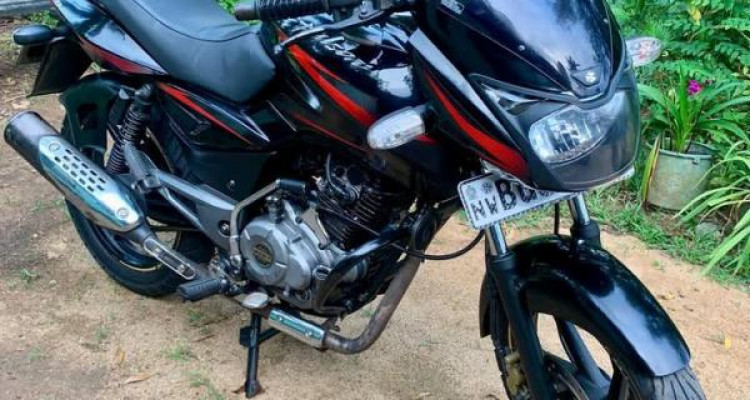 BAJAJ PULSAR 150 2018