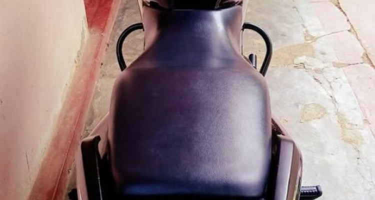 BAJAJ PULSAR 150 2016