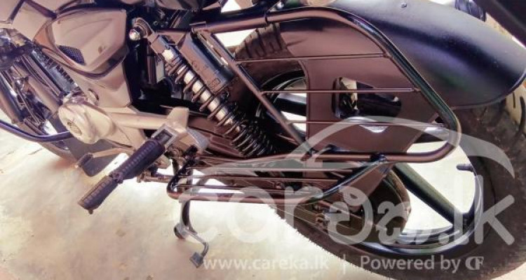 BAJAJ PULSAR 150 2016