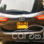TOYOTA VITZ 2017