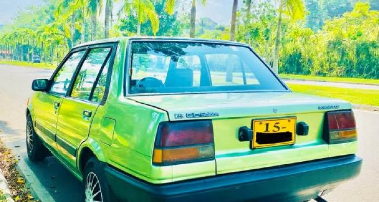 TOYOTA COROLLA AE81 1985