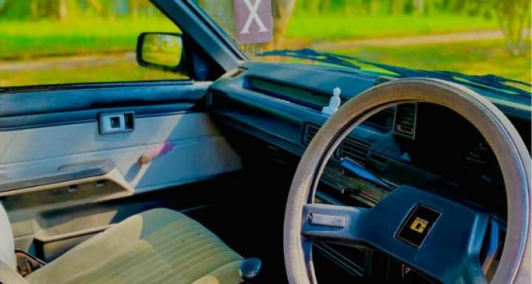 TOYOTA COROLLA AE81 1985