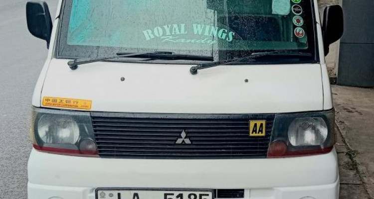 MITSUBISHI MINI TRUCK 2002