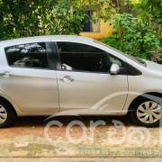 TOYOTA VITZ 2018