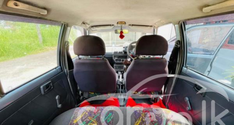 SUZUKI MARUTI 800 2003