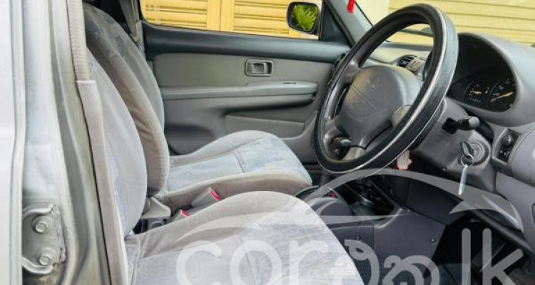 NISSAN MARCH K11 2000