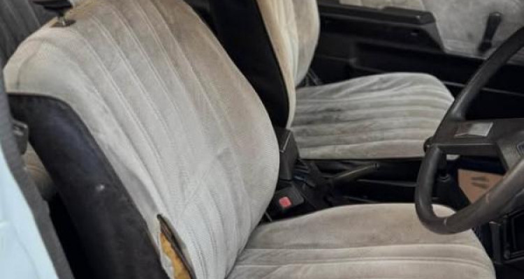 TOYOTA COROLLA AE81 1985