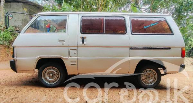 MITSUBISHI DELICA 1980