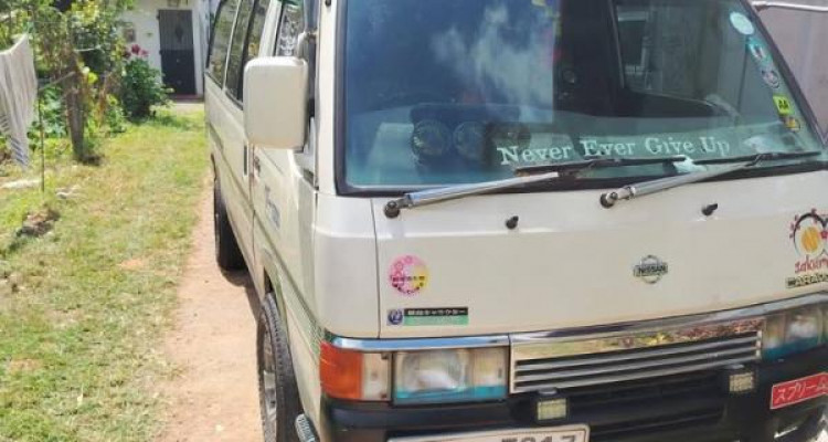 NISSAN CARAVAN 1997