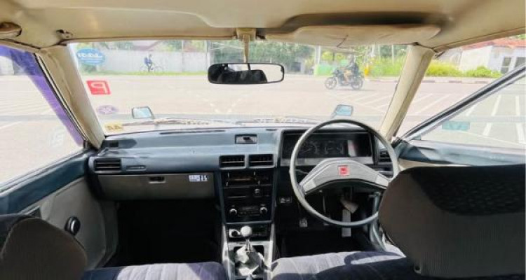 MITSUBISHI LANCER BOX 1983