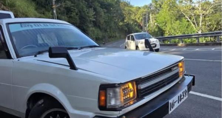 TOYOTA COROLLA DX WAGON 1985