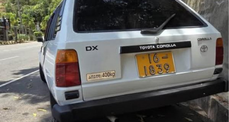 TOYOTA COROLLA DX WAGON 1985
