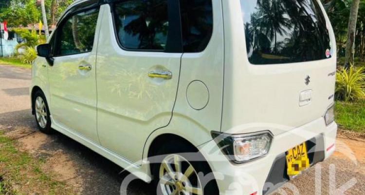 SUZUKI WAGON R STINGRAY 2018