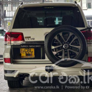 TOYOTA LAND CRUISER V8 2017