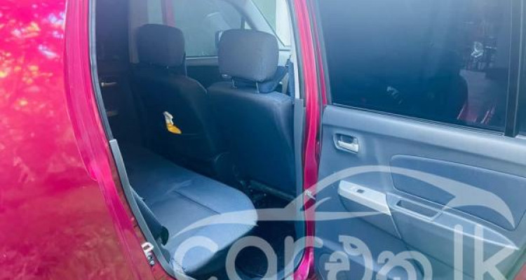 SUZUKI WAGON R 2012