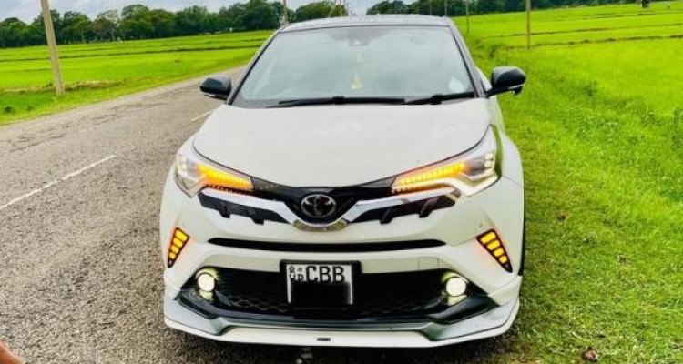 TOYOTA C-HR 2018
