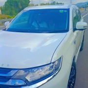 MITSUBISHI OUTLANDER 2015