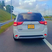 MITSUBISHI OUTLANDER 2015