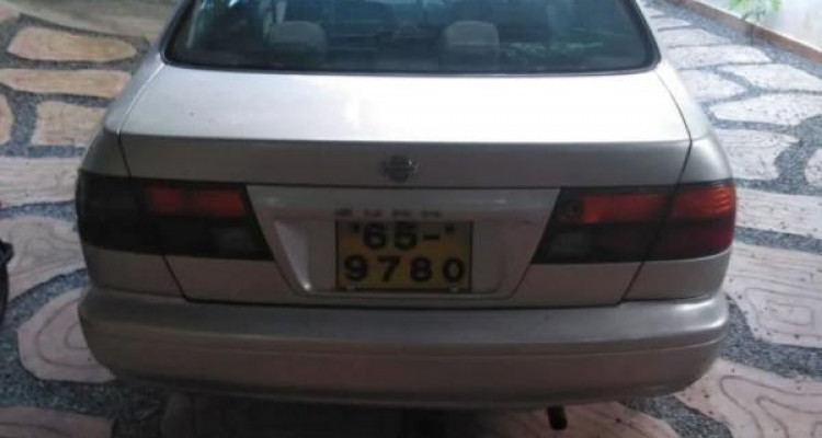 NISSAN SUNNY B14 2000