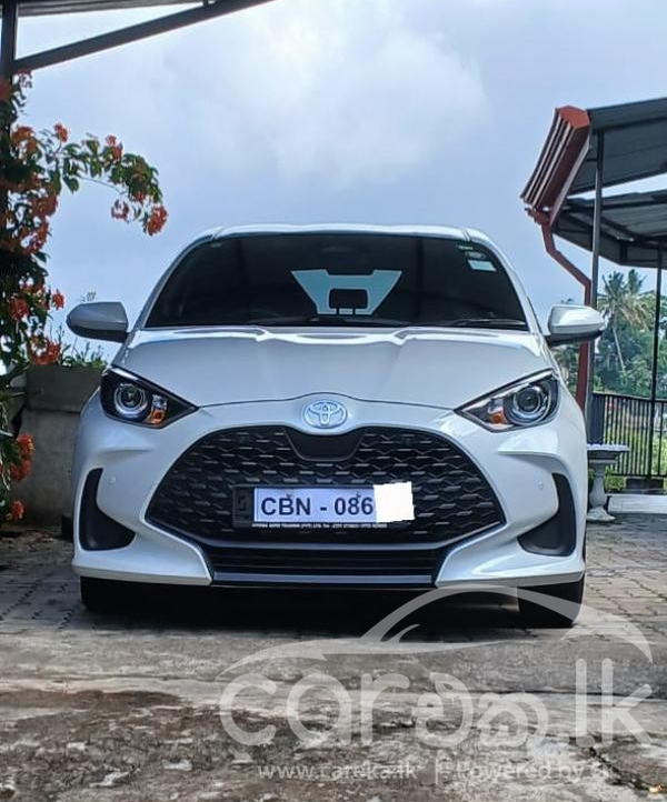 TOYOTA YARIS 2024