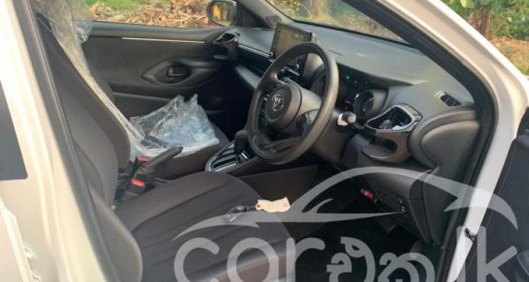 TOYOTA YARIS 2023