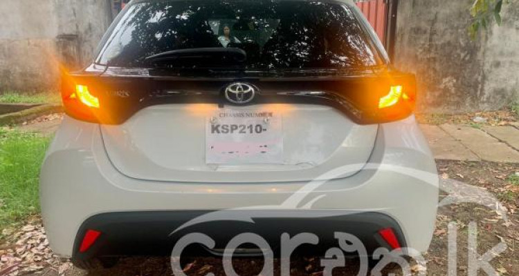 TOYOTA YARIS 2023