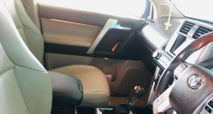 TOYOTA PRADO 2010