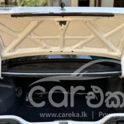 NISSAN TRAD SUNNY 1986