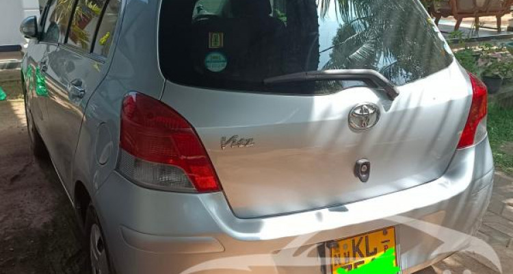 TOYOTA VITZ 2007
